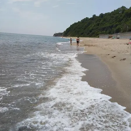 ками Къща за гости Бяла